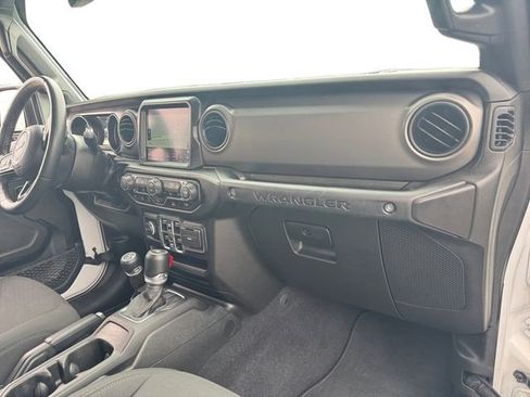Certified 2022 Jeep Wrangler Unlimited Sport AWD/4WD image 17