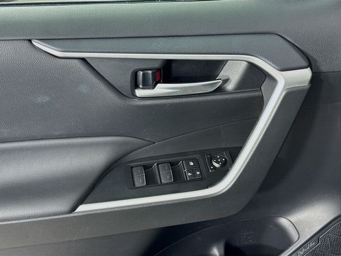 Certified 2025 Toyota RAV4 XLE Premium AWD/4WD image 17