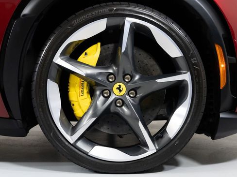 Used 2025 Ferrari Purosangue AWD/4WD image 21