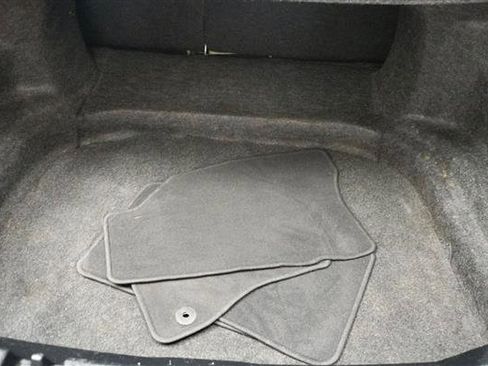 Used 2016 Ford Taurus Limited image 40