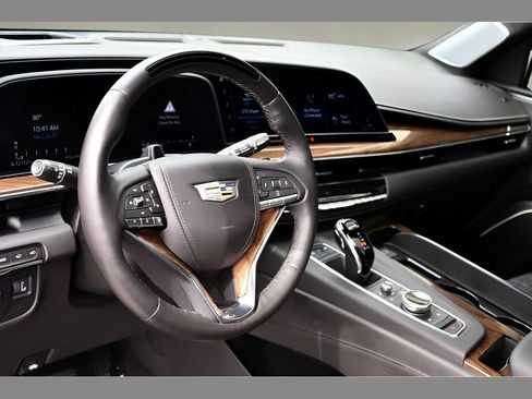 Certified 2023 Cadillac Escalade Premium Luxury Platinum AWD/4WD image 13