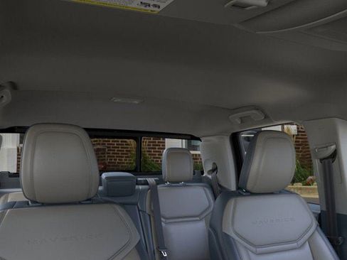 New 2025 Ford Maverick Lariat w/ 4K Tow Package image 36