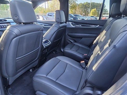 Certified 2025 Cadillac XT6 Premium Luxury image 12