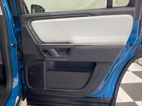 Used 2024 Rivian R1S Adventure image 23