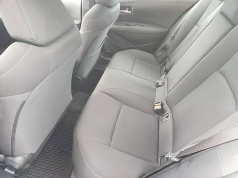 Used 2021 Toyota Corolla LE image 26