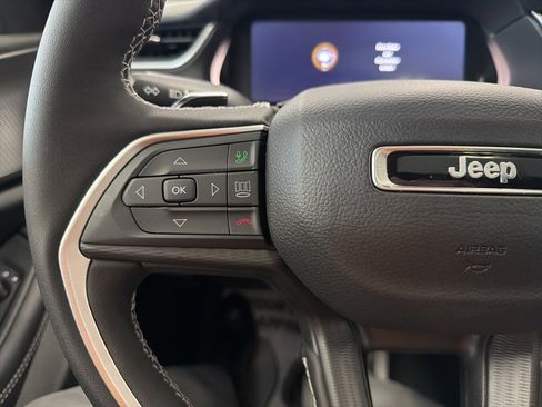 New 2025 Jeep Grand Cherokee Laredo X image 9