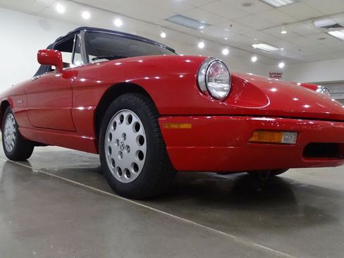 Used 1991 Alfa Romeo Spider Veloce RWD image 22
