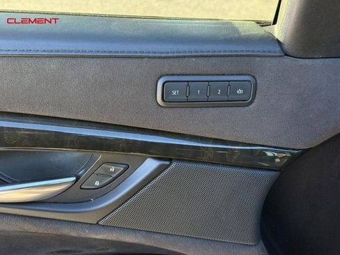 Used 2019 Cadillac Escalade ESV Platinum image 27