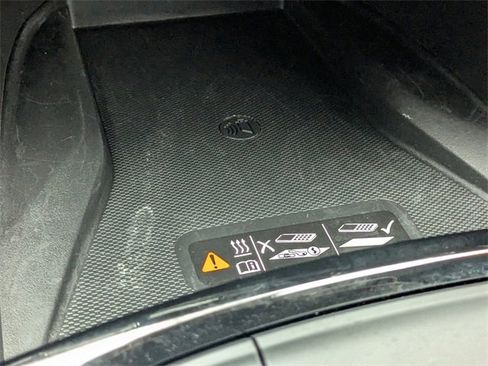 Used 2025 Chevrolet Trax ACTIV w/ Sunroof Package image 27