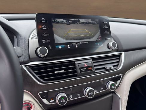 Used 2019 Honda Accord EX-L image 14