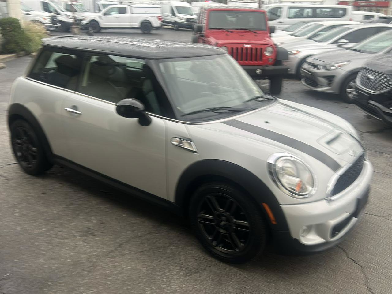 Used 2011 MINI Cooper S FWD image 4