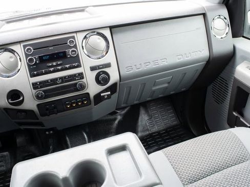 Used 2015 Ford F550 4x4 Crew Cab Super Duty image 24