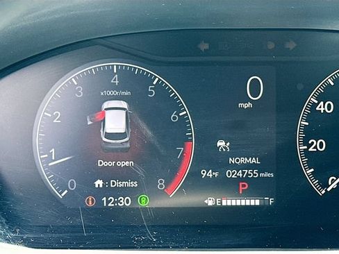 Used 2025 Honda HR-V LX image 12