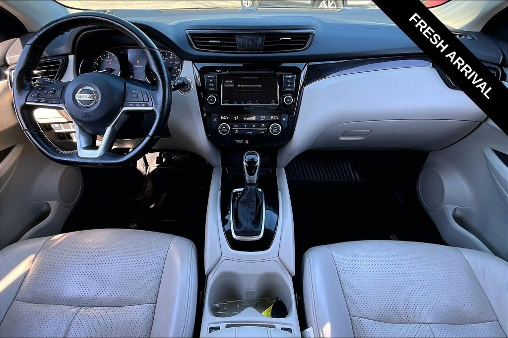 Used 2020 Nissan Rogue Sport SV w/ All-Weather Package FWD image 5