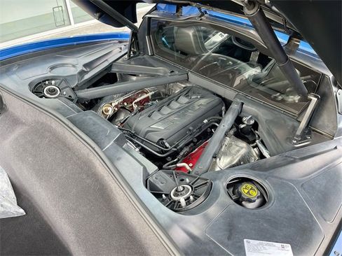 Used 2023 Chevrolet Corvette Stingray w/ Z51 Performance Package image 27