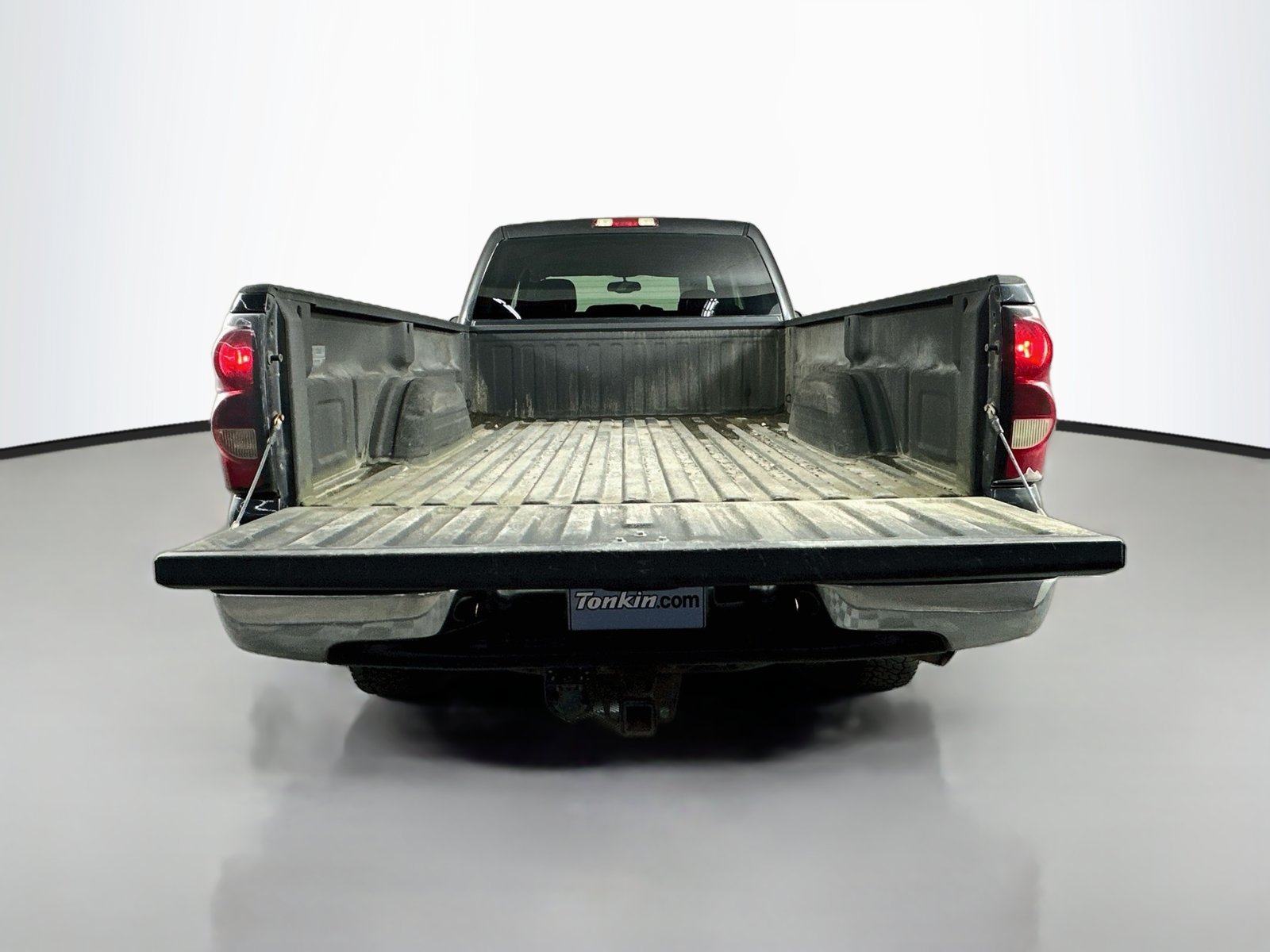 Used 2004 Chevrolet Silverado 2500 LT w/ Skid Plate Package AWD/4WD image 26