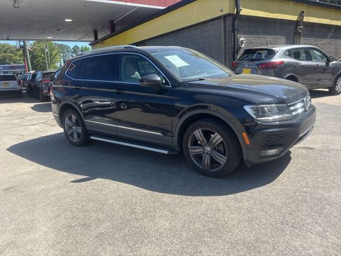 Used 2020 Volkswagen Tiguan SEL image 5