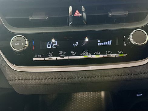 Used 2023 Toyota Corolla SE image 23