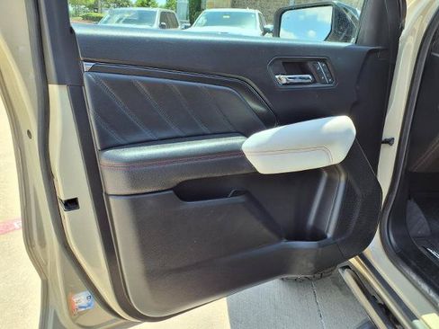 Used 2024 GMC Canyon AT4X AWD/4WD image 21