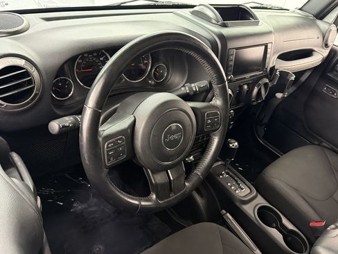 Used 2016 Jeep Wrangler Sport w/ Quick Order Package 24S AWD/4WD image 4