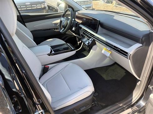 New 2026 Hyundai Tucson Limited image 13