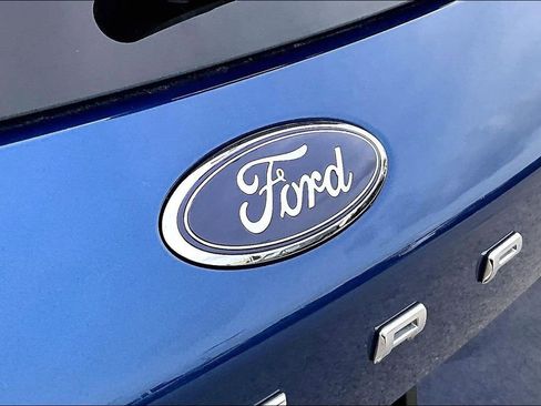 Certified 2023 Ford Escape Platinum w/ Premium Technology Package AWD/4WD image 31