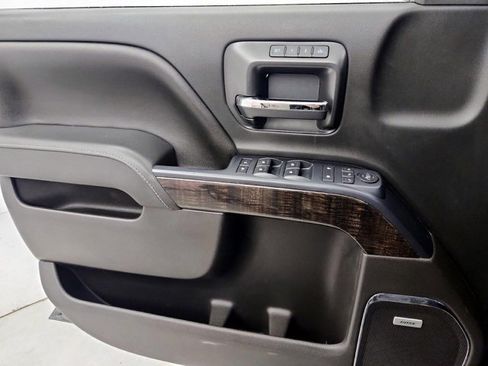 Used 2016 GMC Sierra 2500 Denali w/ Duramax Plus Package image 8