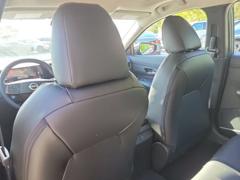 New 2026 Nissan Sentra SR w/ SR Premium Package FWD image 16