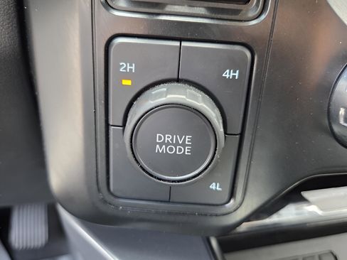Used 2024 Ford F250 Lariat w/ Lariat Ultimate Package AWD/4WD image 21