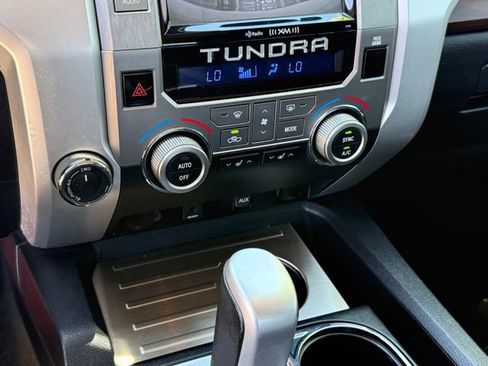 Used 2019 Toyota Tundra Limited w/ Limited Premium Package AWD/4WD image 19