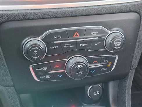 Used 2022 Dodge Charger R/T RWD image 19