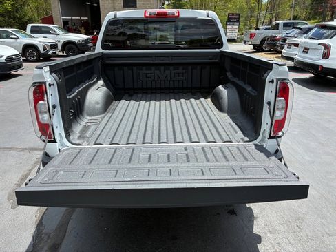 Used 2022 GMC Canyon Elevation w/ Elevation Premium Package AWD/4WD image 17