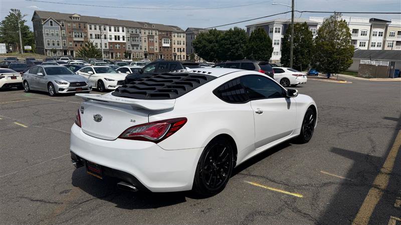 Used 2015 Hyundai Genesis 3.8 RWD image 11