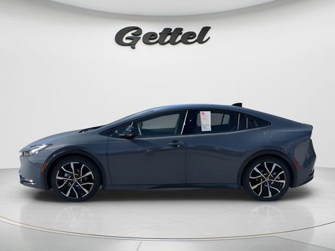 New 2026 Toyota Prius Plug-In Hybrid FWD image 16