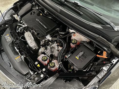 Used 2017 Chevrolet Volt LT w/ Comfort Package image 33