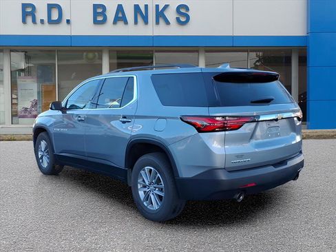 Certified 2023 Chevrolet Traverse LT image 3
