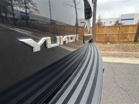 Used 2013 GMC Yukon Denali AWD/4WD image 37