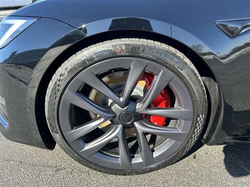 Used 2024 Tesla Model S Plaid image 16