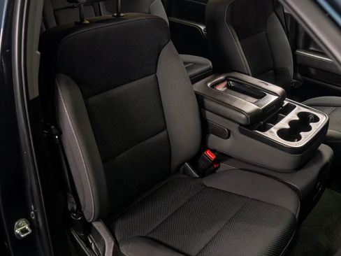 Used 2018 Chevrolet Silverado 1500 LT w/ All Star Edition image 22