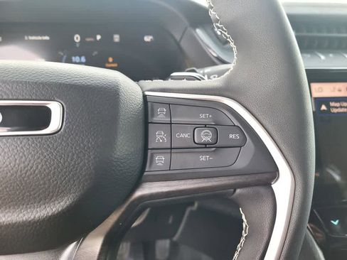 New 2026 Jeep Grand Cherokee Altitude image 18