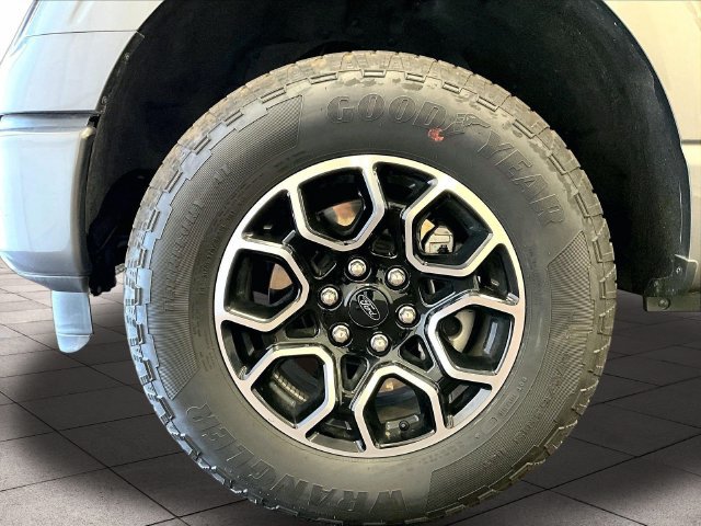 Used 2023 Ford F150 4x4 SuperCrew image 8