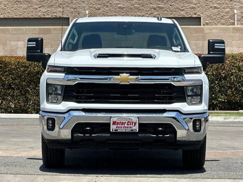 Certified 2025 Chevrolet Silverado 2500 LT w/ Convenience Package AWD/4WD image 9