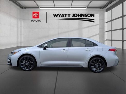 New 2026 Toyota Corolla SE AWD/4WD image 2