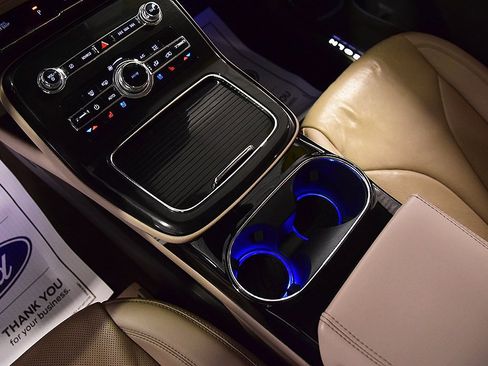 Used 2022 Lincoln Nautilus Reserve image 22