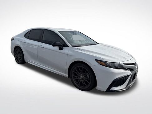 Used 2023 Toyota Camry SE AWD/4WD image 6
