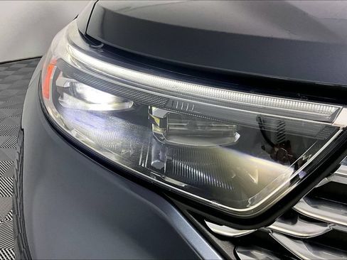 Used 2023 Ford Explorer Platinum w/ Technology Package AWD/4WD image 29