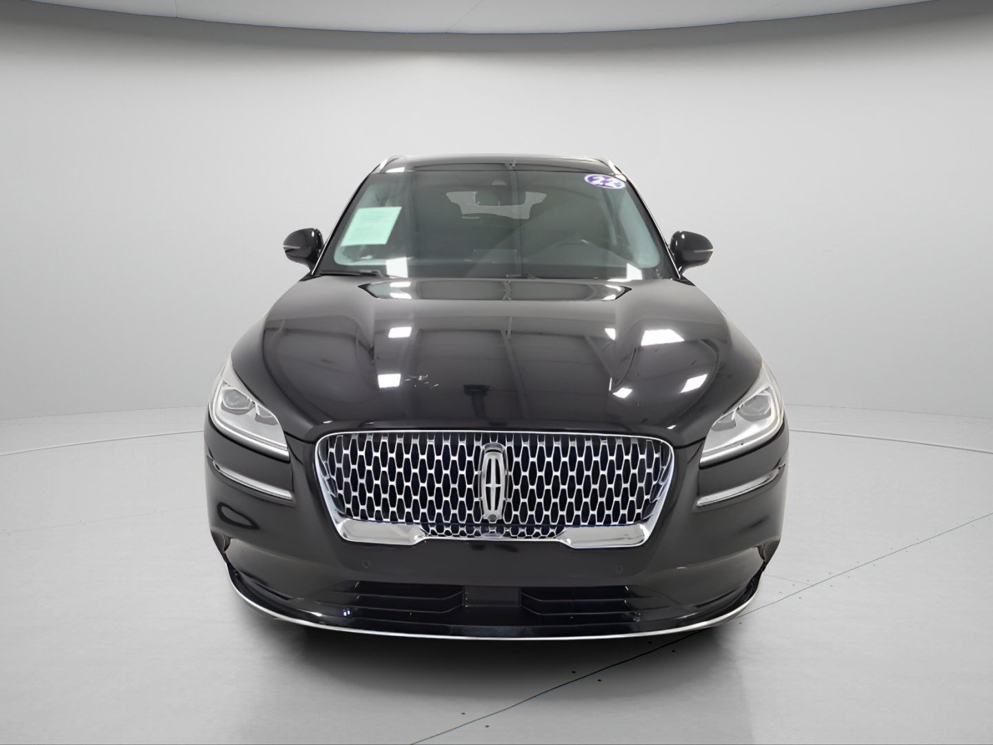 Used 2022 Lincoln Corsair Reserve w/ Equipment Group 201A AWD/4WD image 2