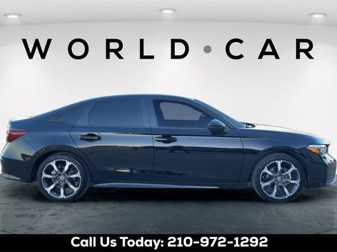 Used 2025 Honda Civic Sport Touring image 2