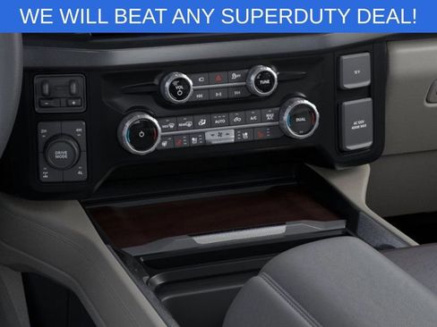 New 2026 Ford F250 4x4 Crew Cab Super Duty image 16