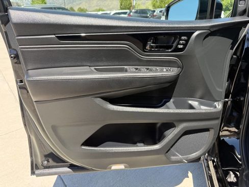 Used 2024 Honda Odyssey Elite image 33